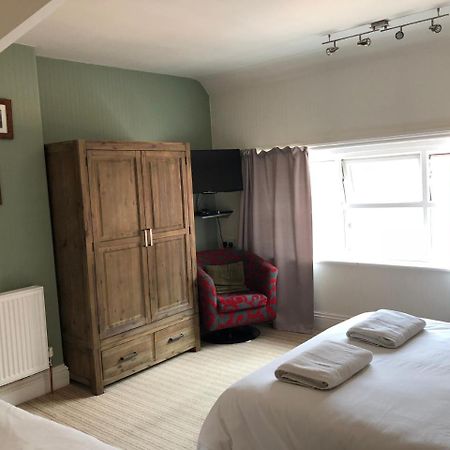 Corra Lynn Bed and Breakfast Whitby Esterno foto