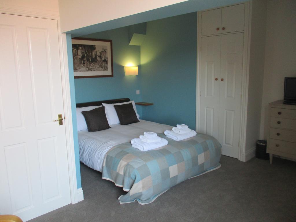 Corra Lynn Bed and Breakfast Whitby Esterno foto