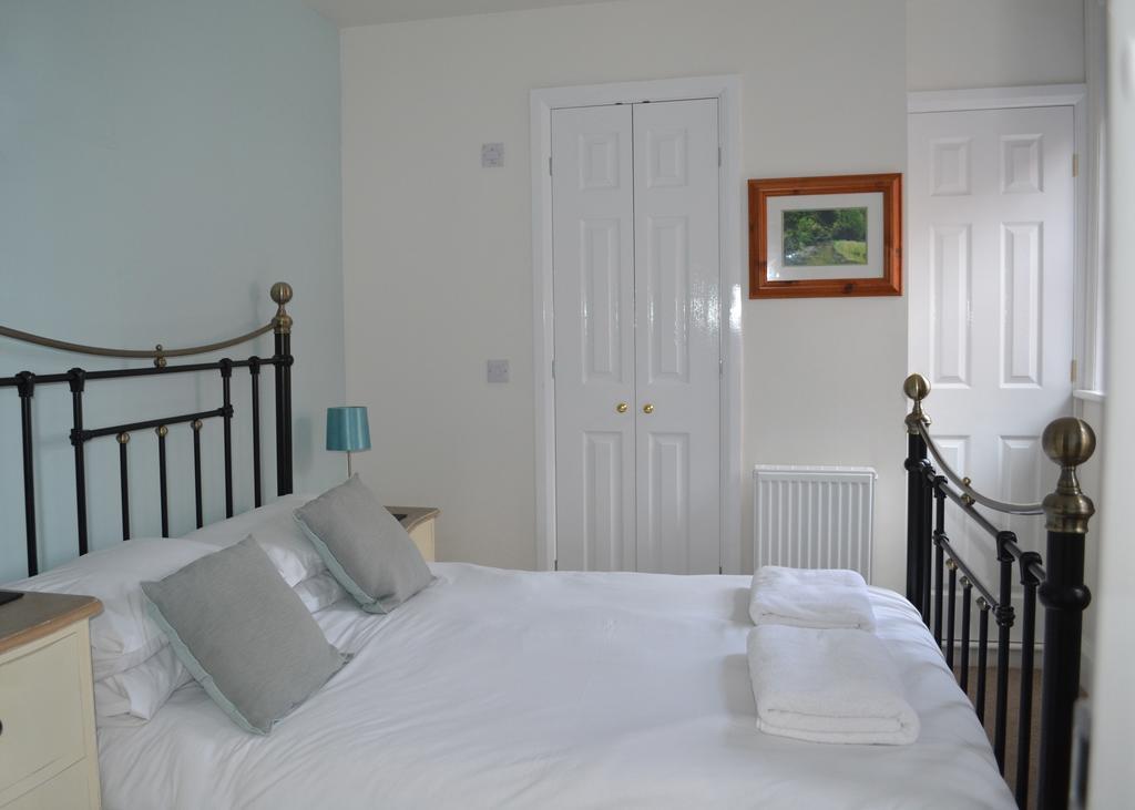 Corra Lynn Bed and Breakfast Whitby Esterno foto