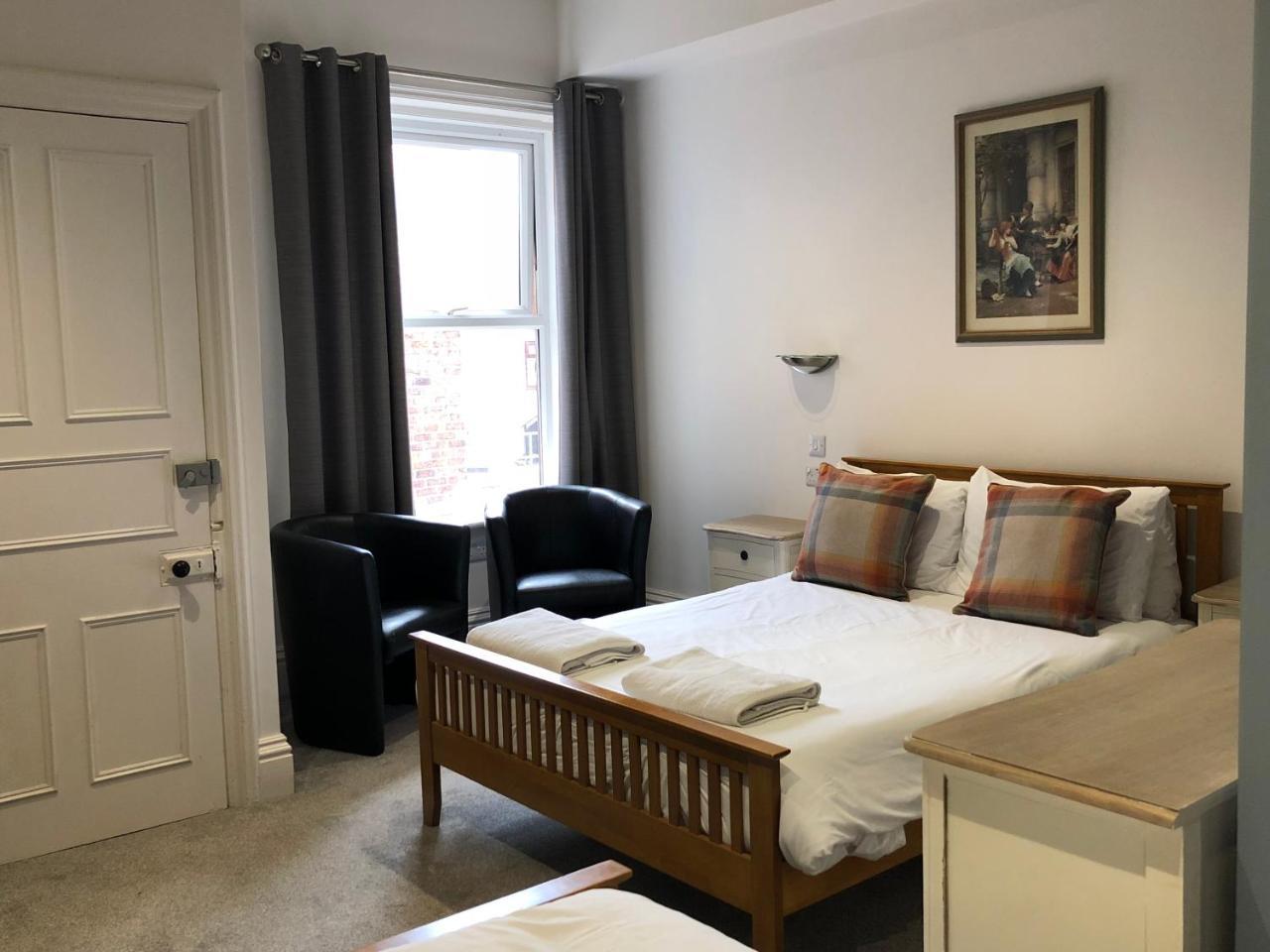 Corra Lynn Bed and Breakfast Whitby Esterno foto